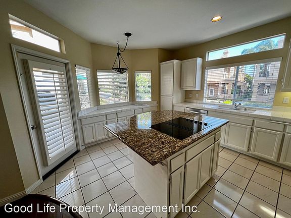 4th image of 7162 Calabria Ct Unit A
