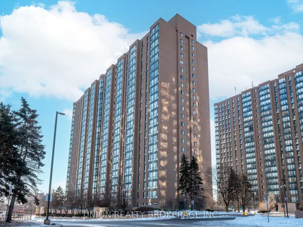 145 Hillcrest Ave #807, Mississauga, ON L5B 3Z1