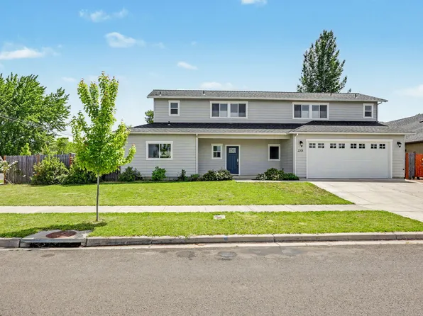2201 Westwood Dr, Medford, OR 97501