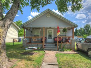 217 E 22nd St, Baxter Springs, KS 66713