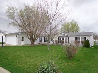 869 Peach Tree St, Urbana, IL 61802