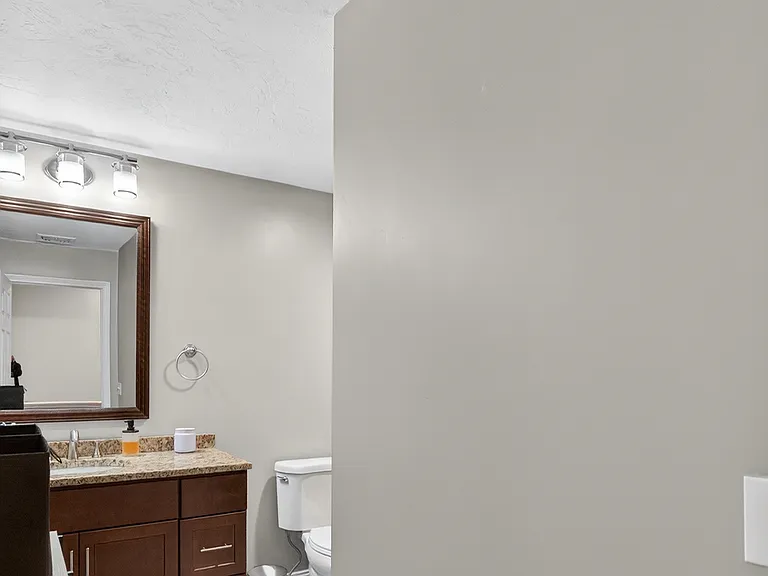 5 Twin Ponds Dr #8 — Photo 21