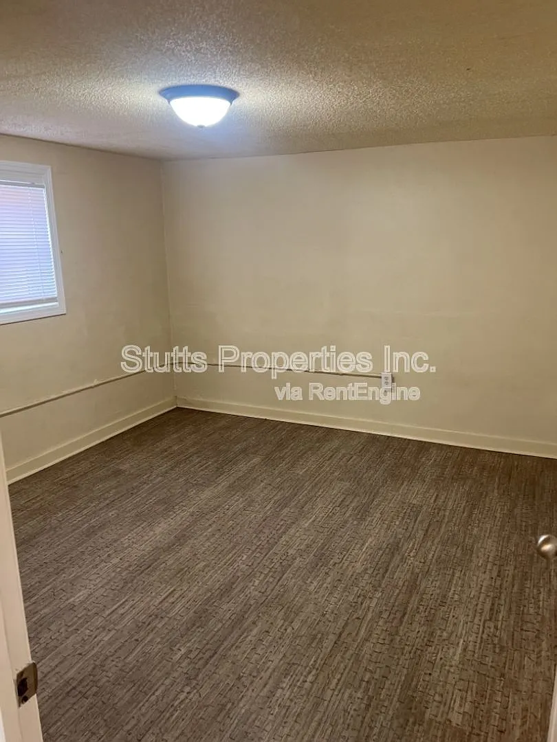2 bed, 1.0 bath, 700 sqft, $695 — Photo 4