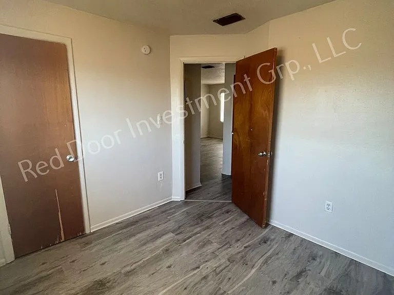 Robinswood — Photo 40