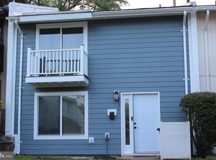 237 Greenfield Ct, Sterling, VA 20164