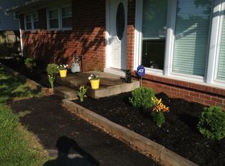 5902 E Manslick Rd, Louisville, KY 40219