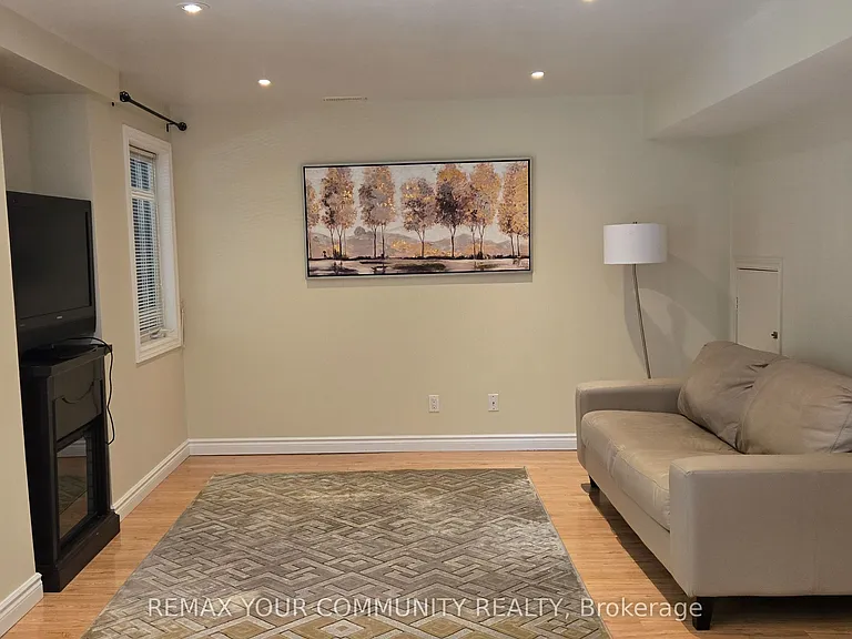 20 Seiffer Cres #BASEMENT — Photo 10