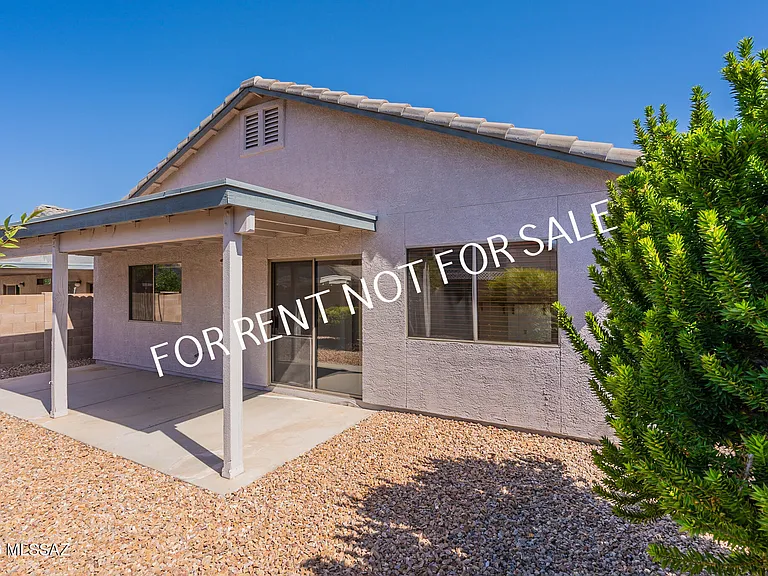 2439 W Rousseau St — Photo 41