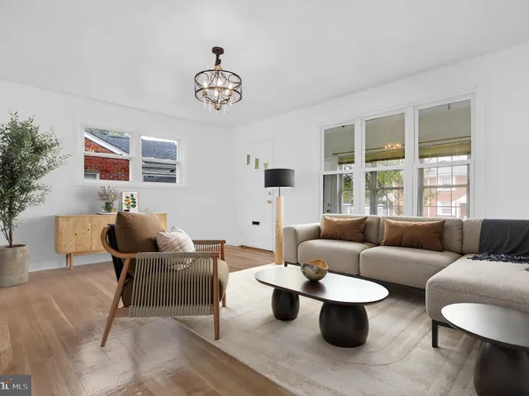1113 Holton Ln, Takoma Park, MD 20912