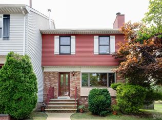 125 Pendleton Pl, Old Bridge, NJ 08857