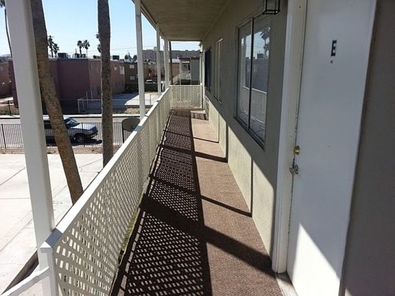 4th image of 520 Calcaterra Cir APT E