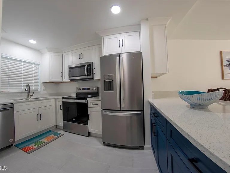 16007 Davis Rd #613 — Photo 4