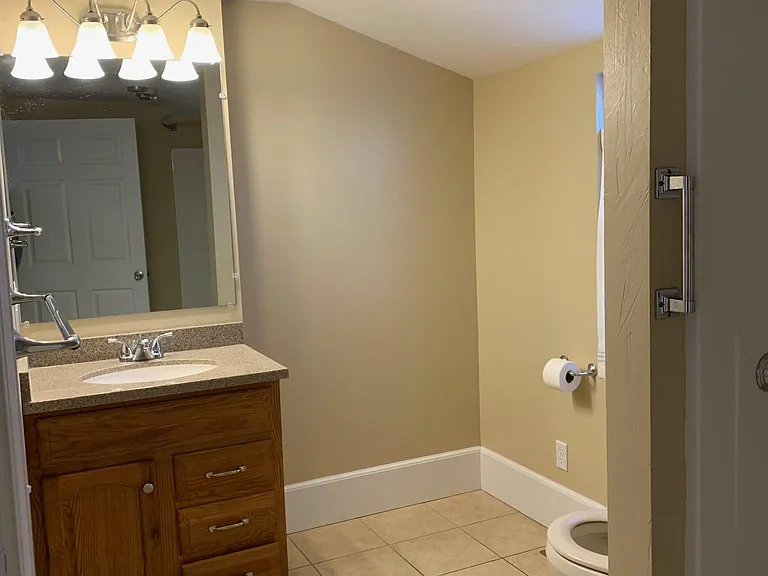 306 W Ash St — Photo 11