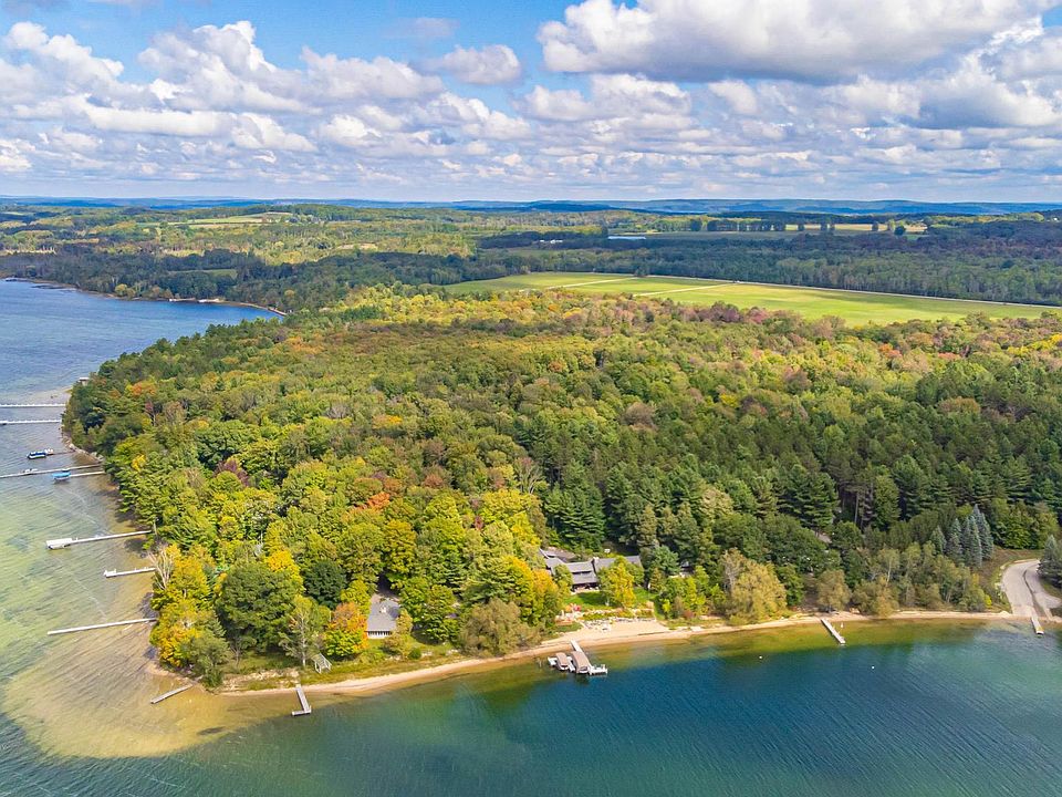 855 Nagashi Dr, East Jordan, MI 49727 MLS 201826826 Zillow