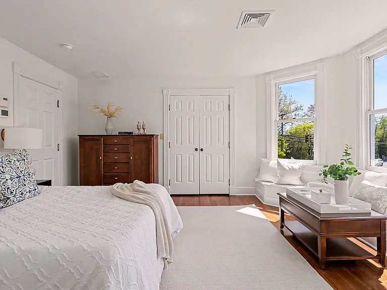 462 Riverside Ave — Photo 40