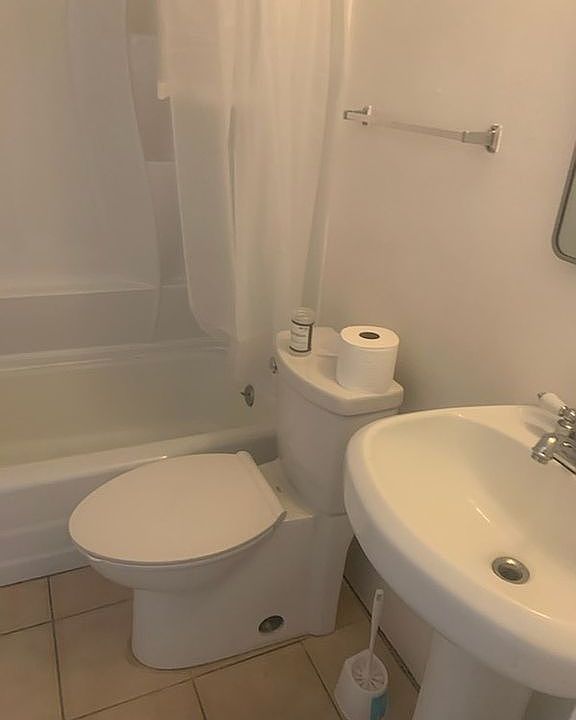 Unit 1 Bathroom