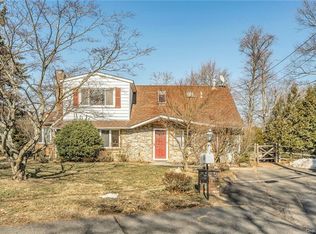 10 Bell Pl, Rye Brook, NY 10573