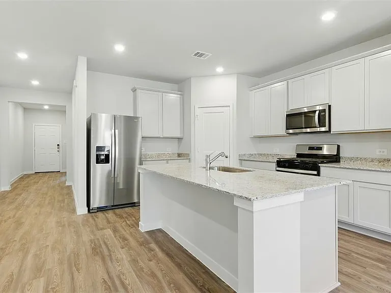25187 Leather Leaf Ct — Photo 11