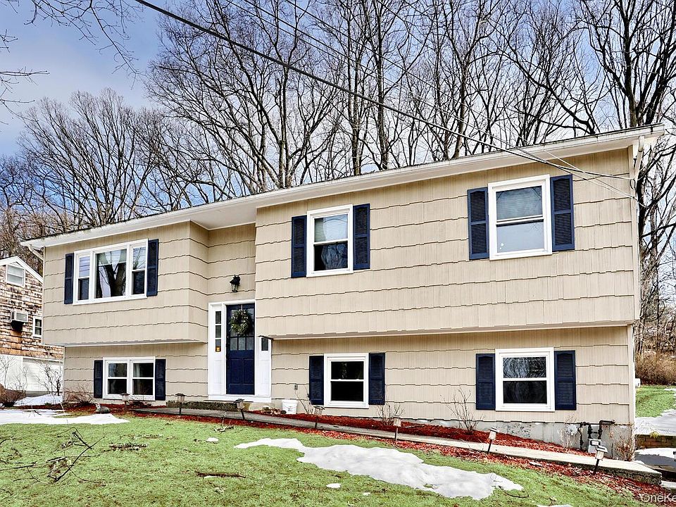 1st image of 302 Old Haverstraw Road