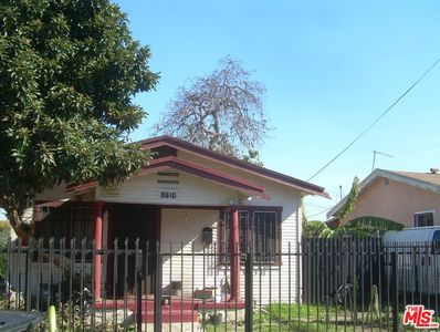 9510 S Spring St, Los Angeles, CA, 90003