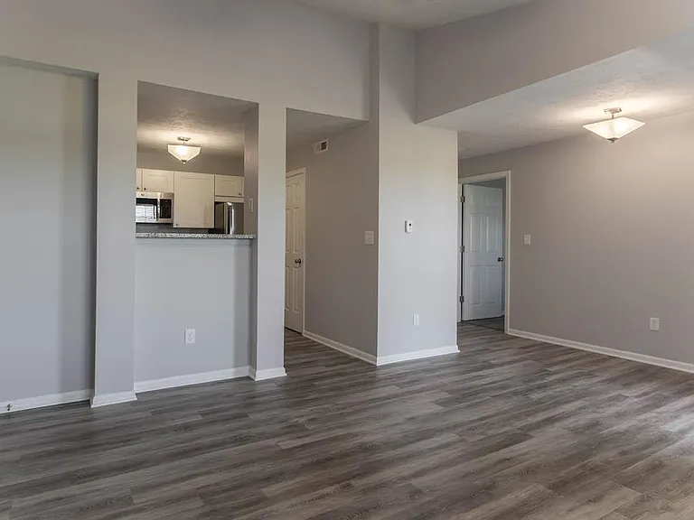 Westwood Pines Apartments — Photo 8
