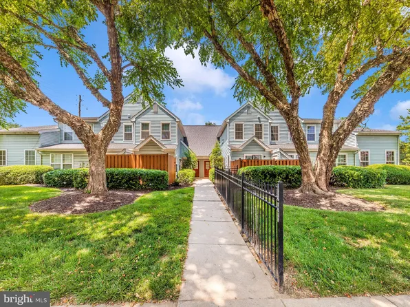 5702 Lavender Plz APT C, Frederick, MD 21703