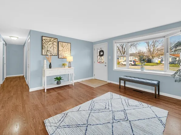 727 N Rensselaer St, Griffith, IN 46319