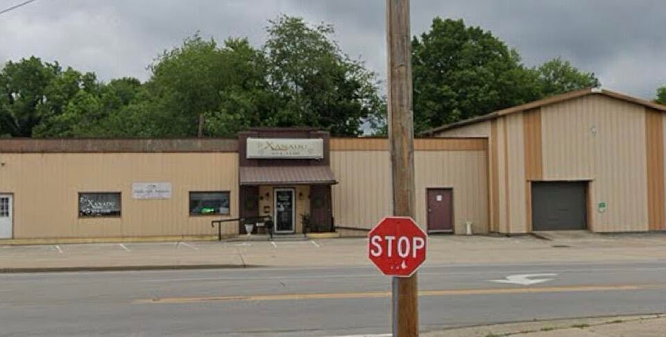 1st image of 984 Ridgeway Ave