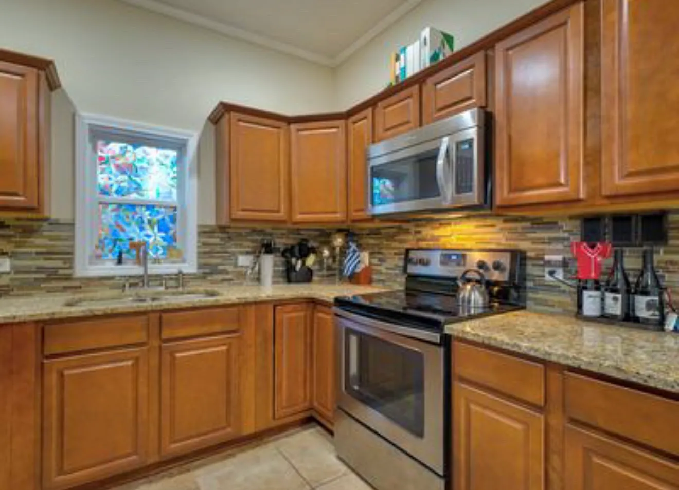3 bed, 1312 sqft, $1,945 — Photo 3