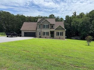 160 Needham Rd, Pilot Mtn, NC 27041