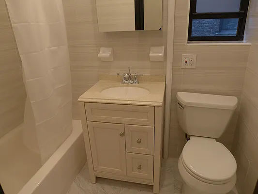 Rented by AD Real Estate Investors | media 11