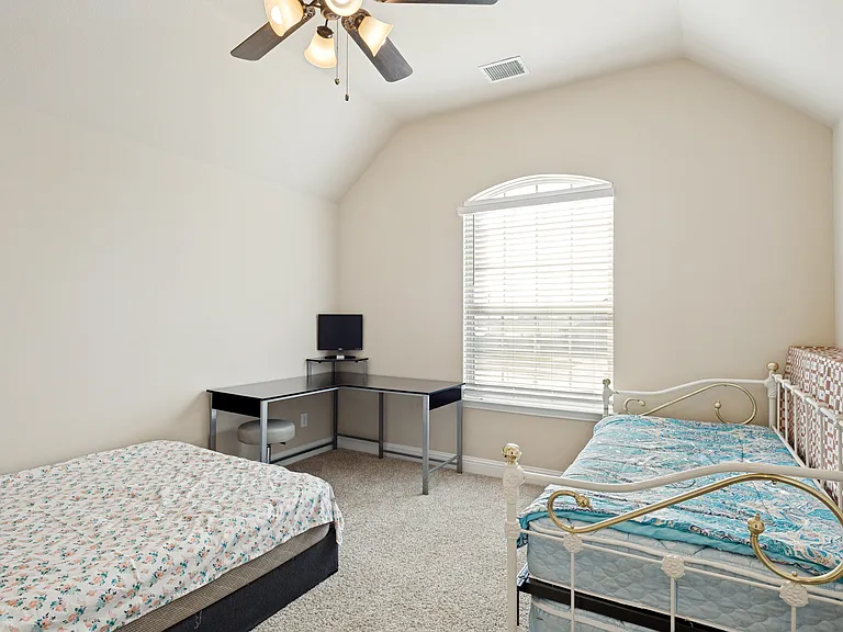 8107 Graystone Dr — Photo 12