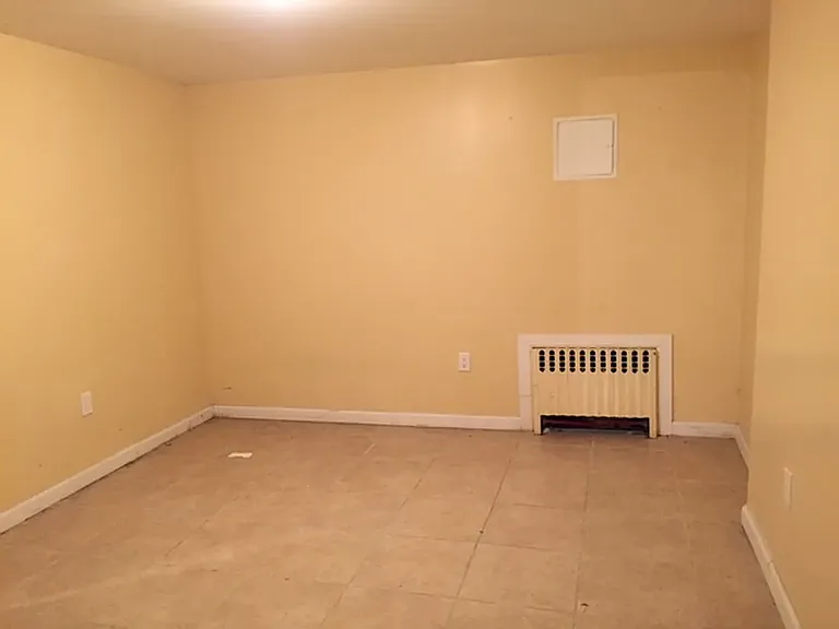 213 Himrod St #1B — Photo 9