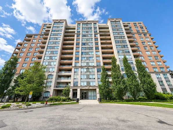 29 Northern Heights Dr #1101, Richmond Hill, ON L4B 4L8