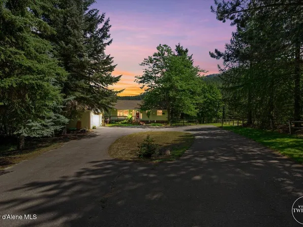 7270 N Mulholland Dr, Dalton Gardens, ID 83815