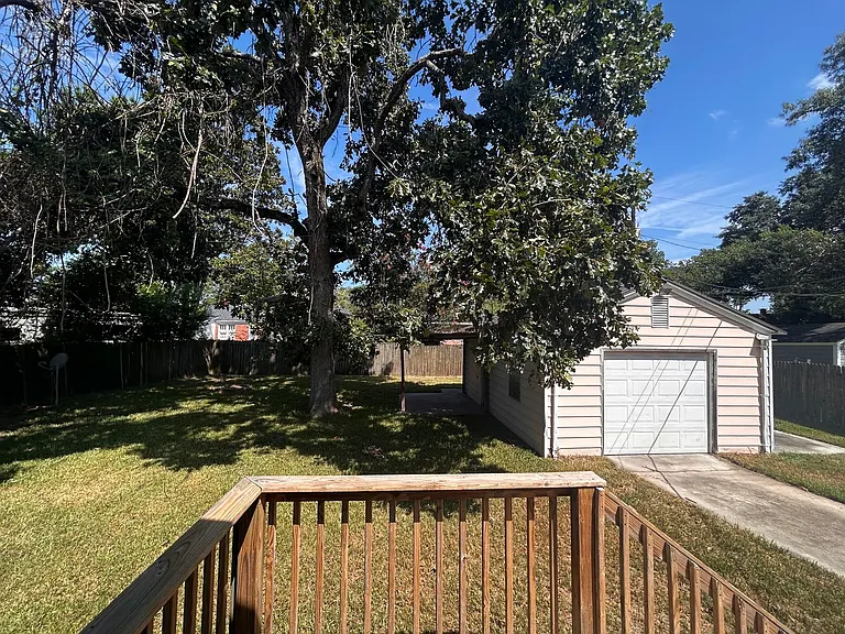 1220 Pickens St — Photo 30