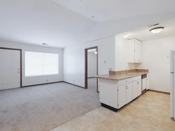 2221 S St #12, Lincoln, NE 68503