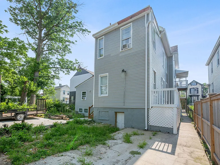 2413 Kenton St #2 — Photo 7