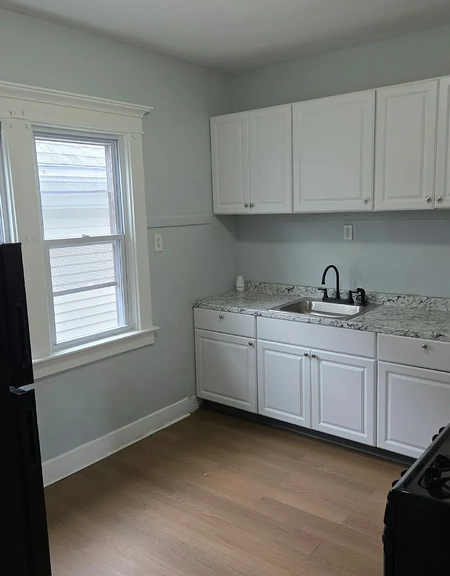 2 bed, 1000 sqft, $950 — Photo 2