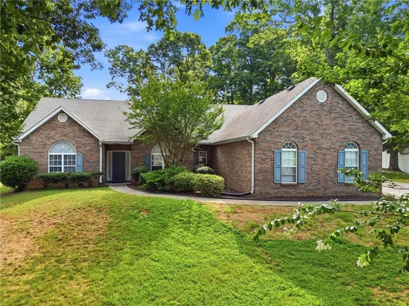 204 Huntwood Ct, Ellenwood, GA 30294