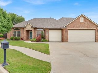 2508 SE 10th Ct, Moore, OK 73160