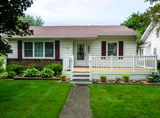301 3rd St NE, Mitchellville, IA 50169