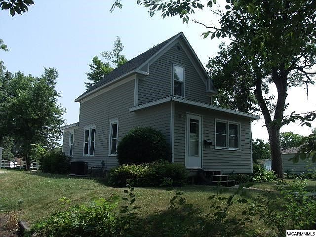 1st image of 111 E Redwood St