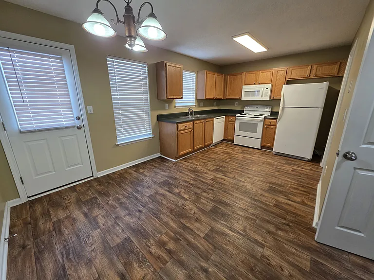 50 Princeton Glen Ct — Photo 4