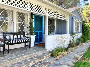 21646 Dumetz Rd, Woodland Hills, CA 91364