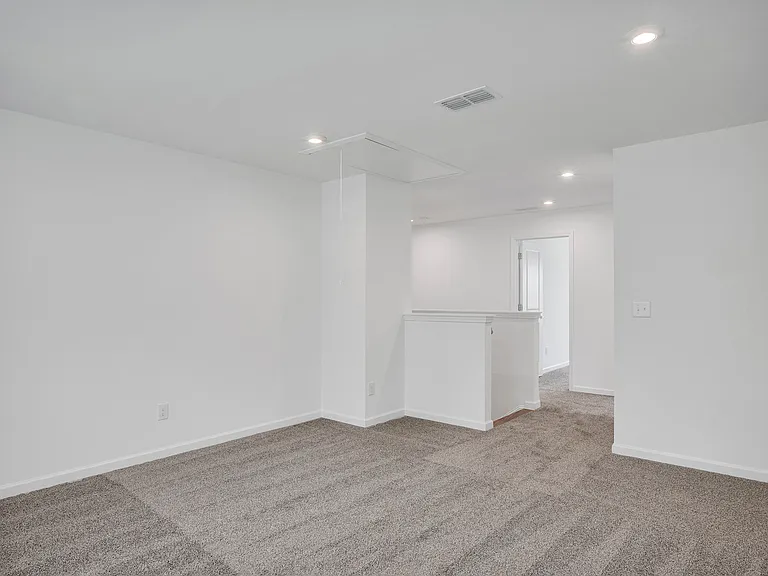 12121 Bradshaw Ct — Photo 17