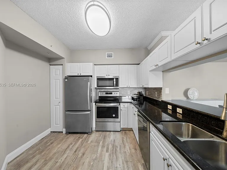 17150 N Bay Rd #2913 — Photo 11