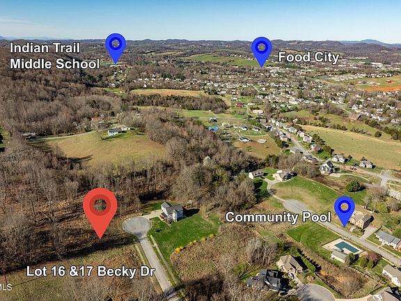 3rd image of 1579 Becky Dr
