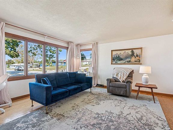 4th image of 2601 Teresa Dr SW
