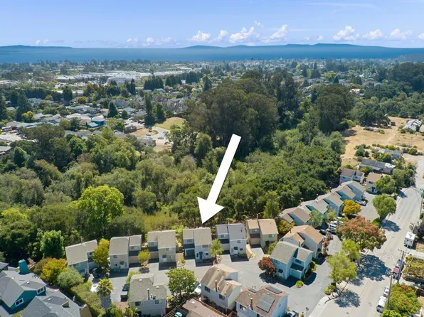 2522 Charlene Ln, Santa Cruz, CA 95062